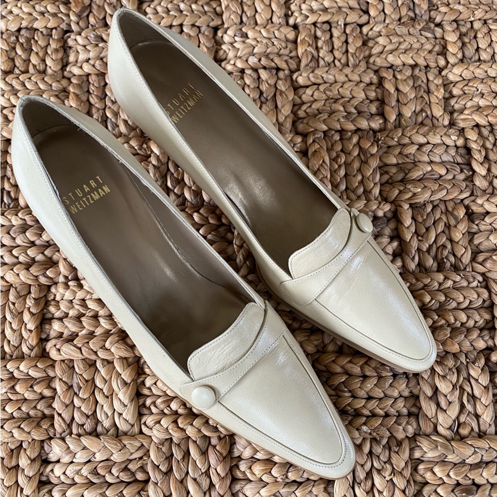 Stuart Weitzman Cream Pointed Toe Loafer Pumps